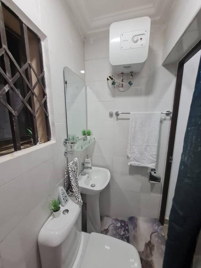 Nesta Barron -Home Away From Home North Legon Екстер'єр фото